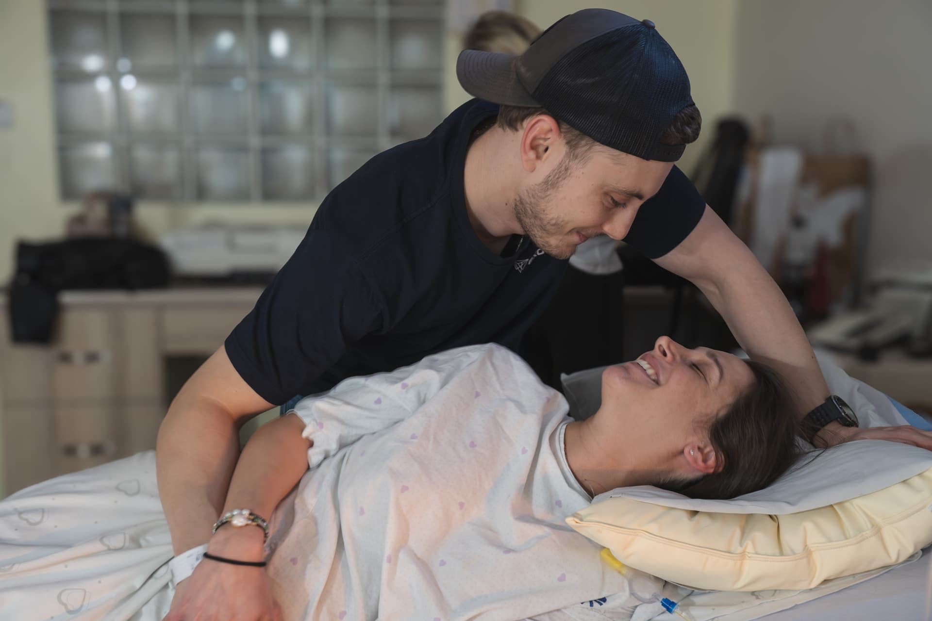 לידה ראשונה — איכילוב